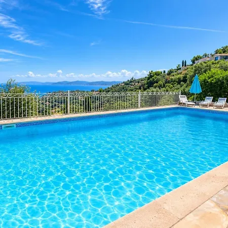 Bellevue Vue Et Piscine *